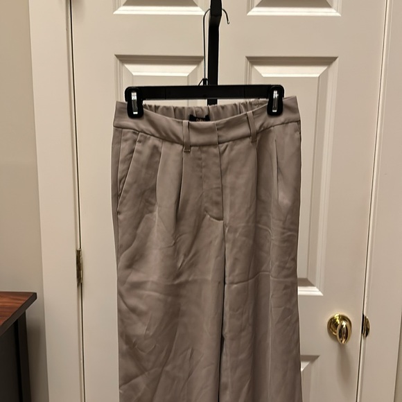 QUINCE women’s Stretch Crepe Pleated Wide Leg Pants - Picture 9 of 16